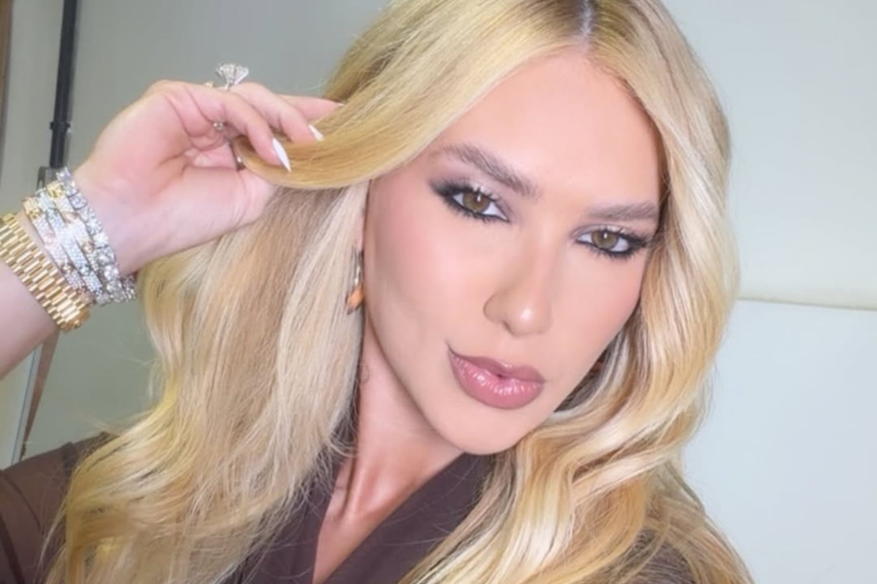 Virginia desabafa e toma decisão sobre posts após voltar ao Brasil