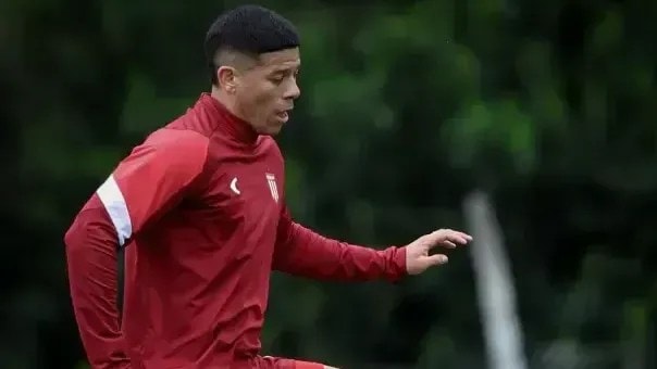 Flamengo segura pressão do Estudiantes na ida da semifinal da Libertadores