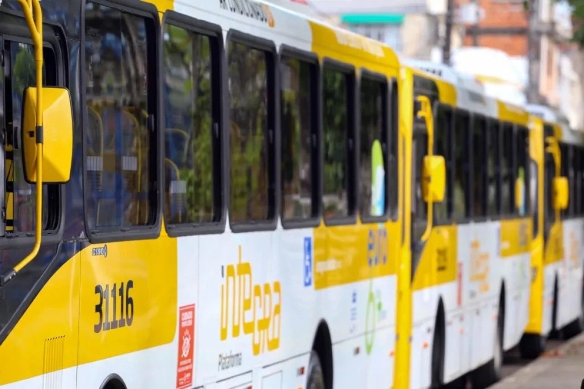 Cueva vê gravidade em denúncias sobre ônibus e reforça senhas para votar