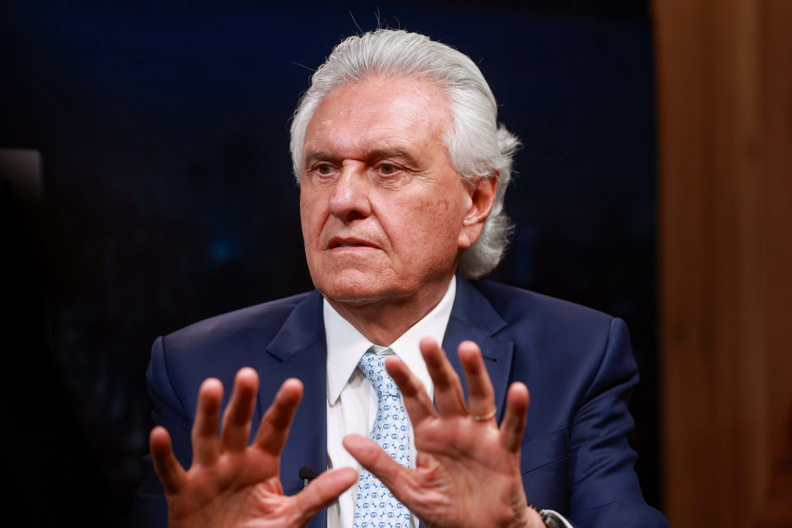 Crise no STF: Caiado fala em "mãos sujas" de Lula, mas não poupa Flávio