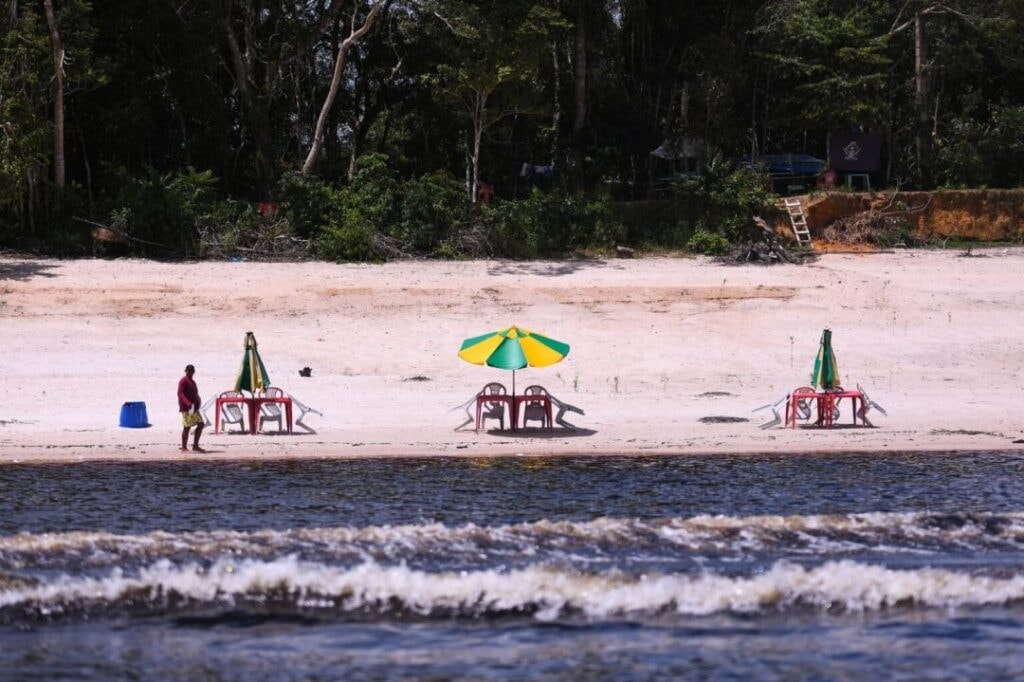 Três pontos turísticos em Manaus para se refrescar durante o período de calor no Verão Amazônico
