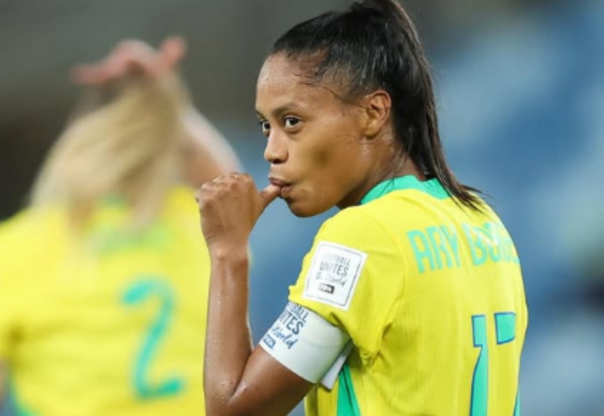 Seleção feminina goleia a Coreia do Sul na estreia do Fifa Series