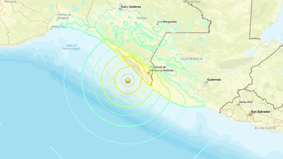 Após terremoto e alerta de tsunami, moradores da Guatemala fogem de casa