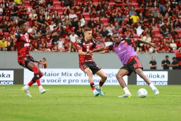 Olimpia x Flamengo duelam em amistoso no Mané Garrincha. Acompanhe