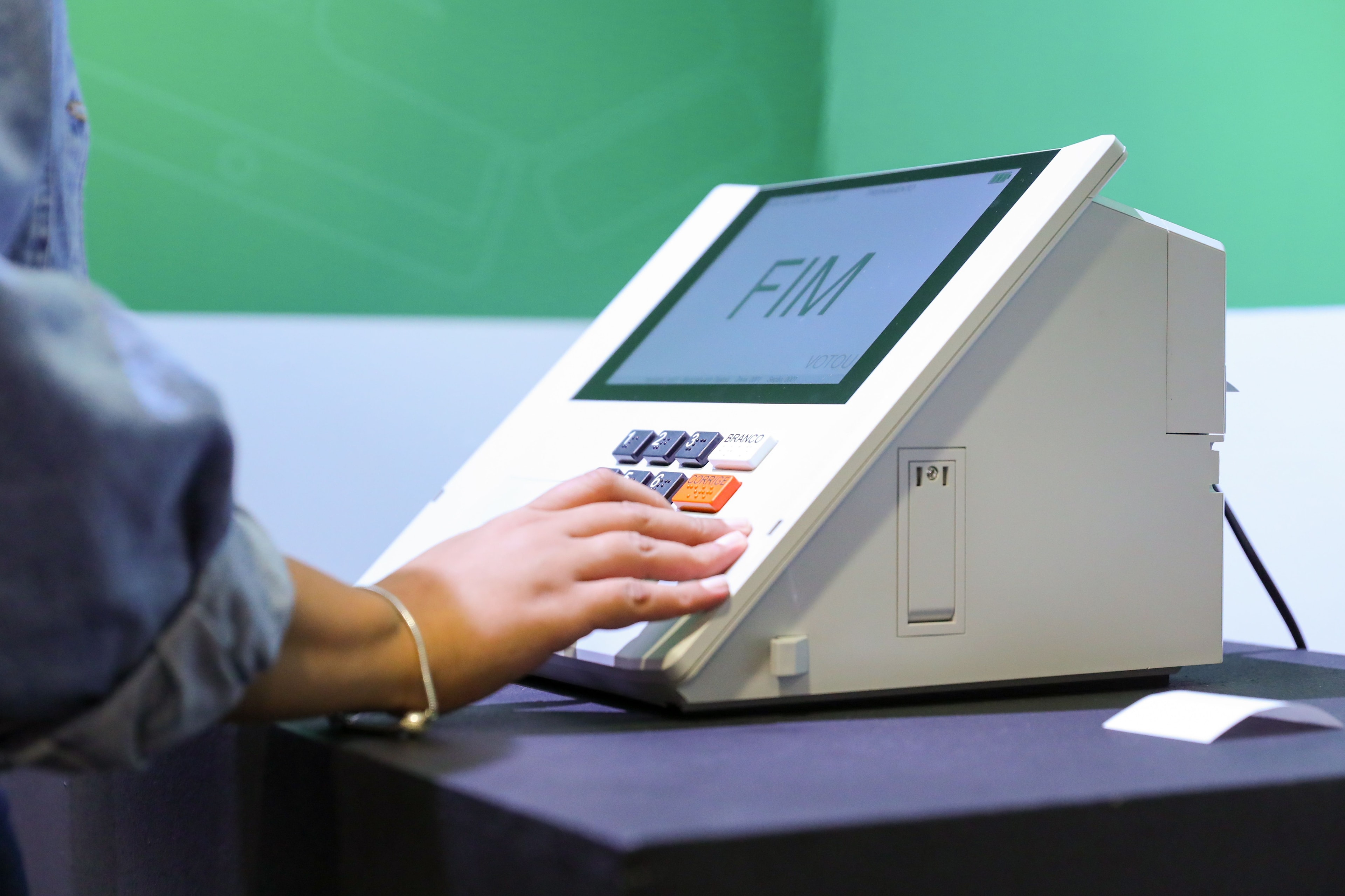 Eleições 2026: Candidatos ao governo do Tocantins votam neste domingo (25)