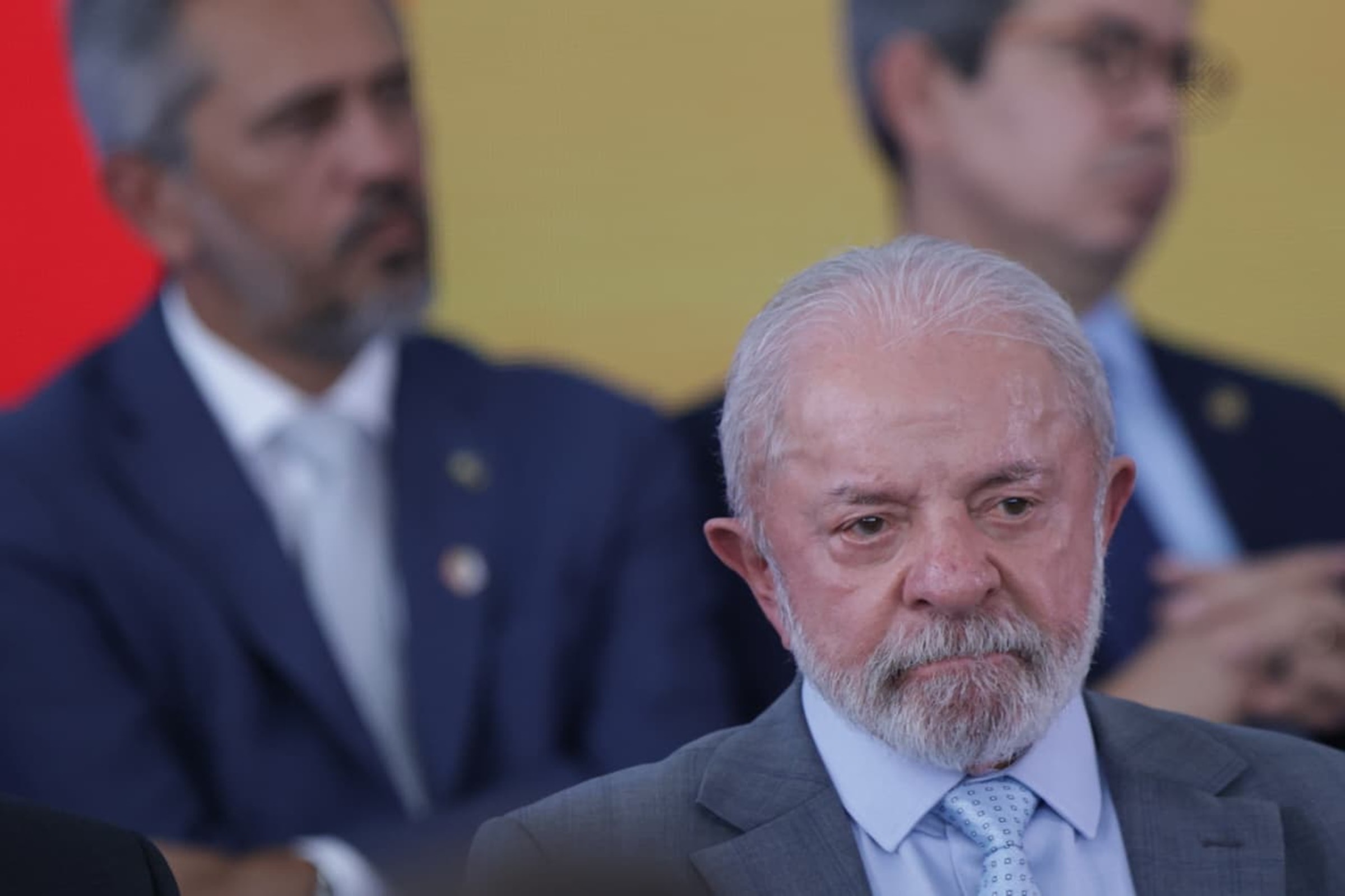 O que Lula disse a um senador por telefone após a derrota de Messias