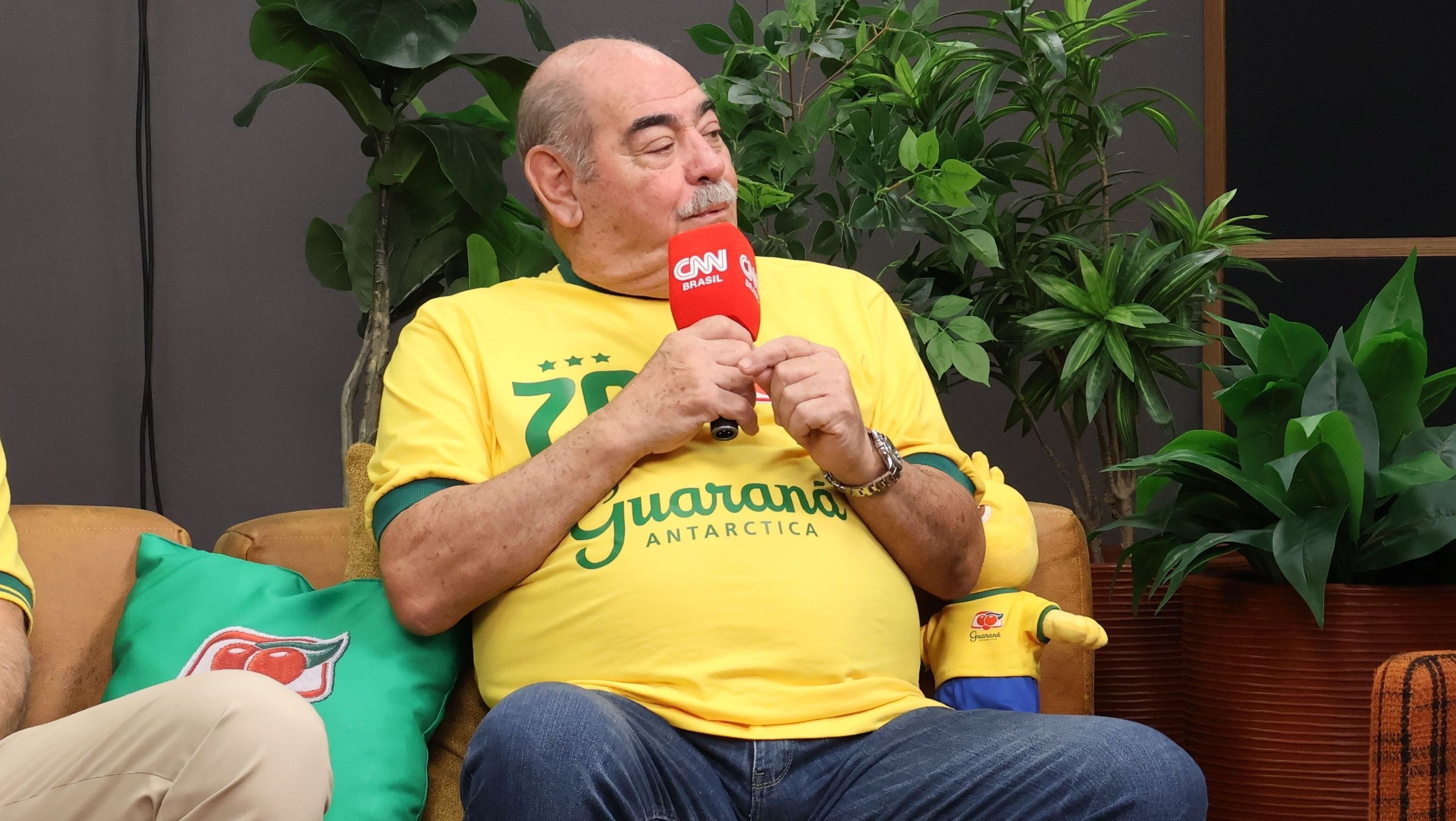 Hugo, Bento, Weverton ou John? Quem deve ser o terceiro goleiro da Seleção?