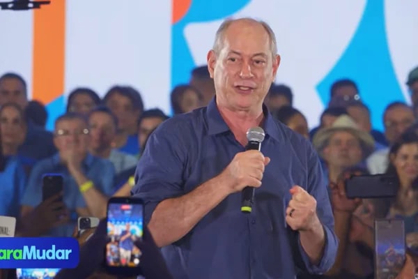 CE: Justiça proíbe vídeo de Elmano e dá direito de resposta a Ciro Gomes