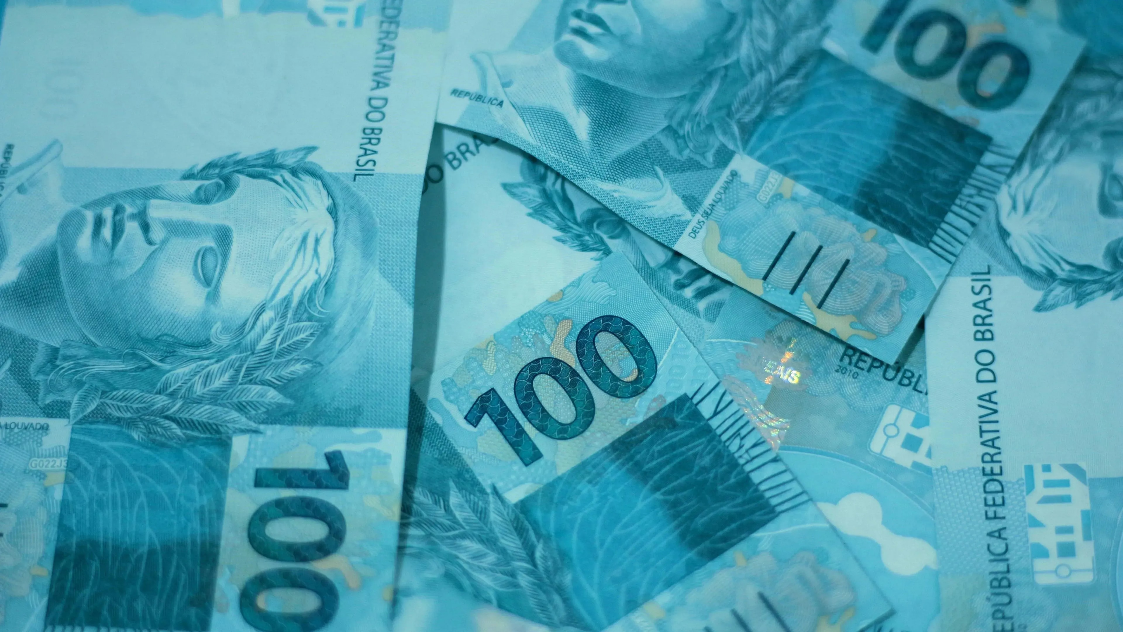 Governo, estados e municípios regulam tributária, com início em 2027