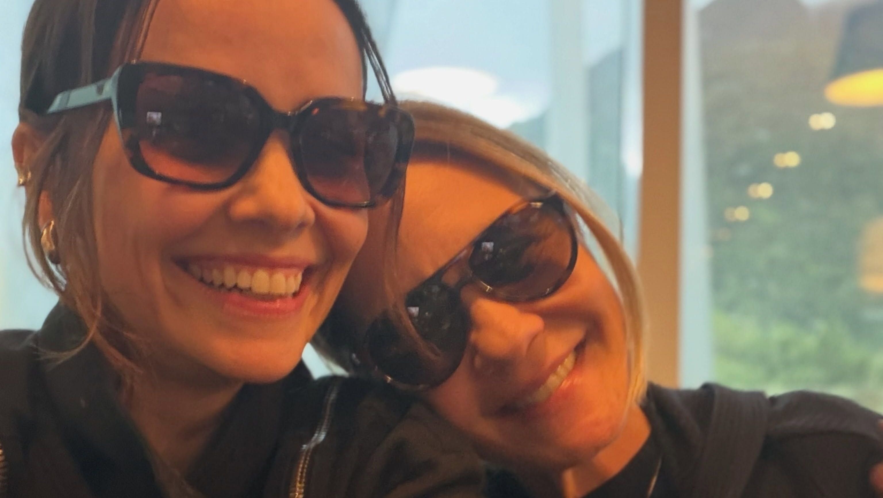 Cauã Reymond reencontra Débora Falabella após anúncio de “Avenida Brasil 2”
