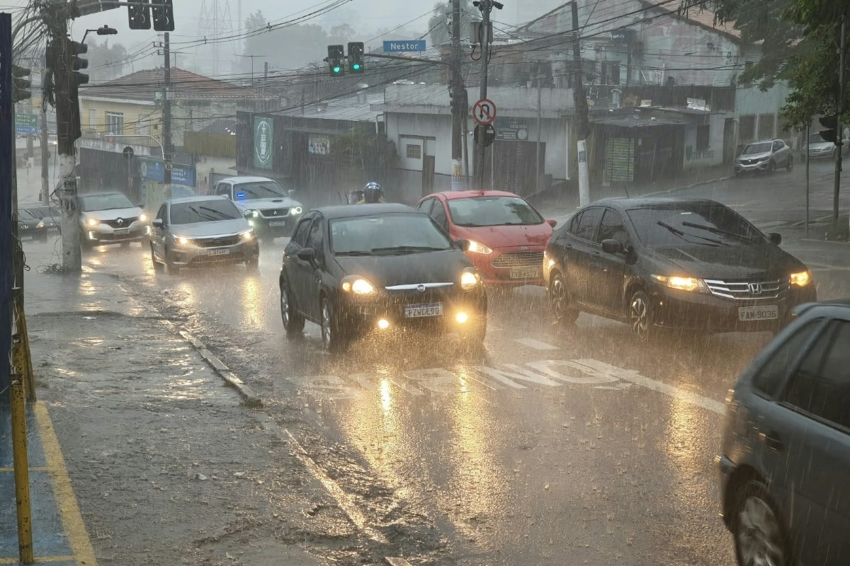 São Paulo tem estado de alerta para temporais no domingo, dia do 2º turno