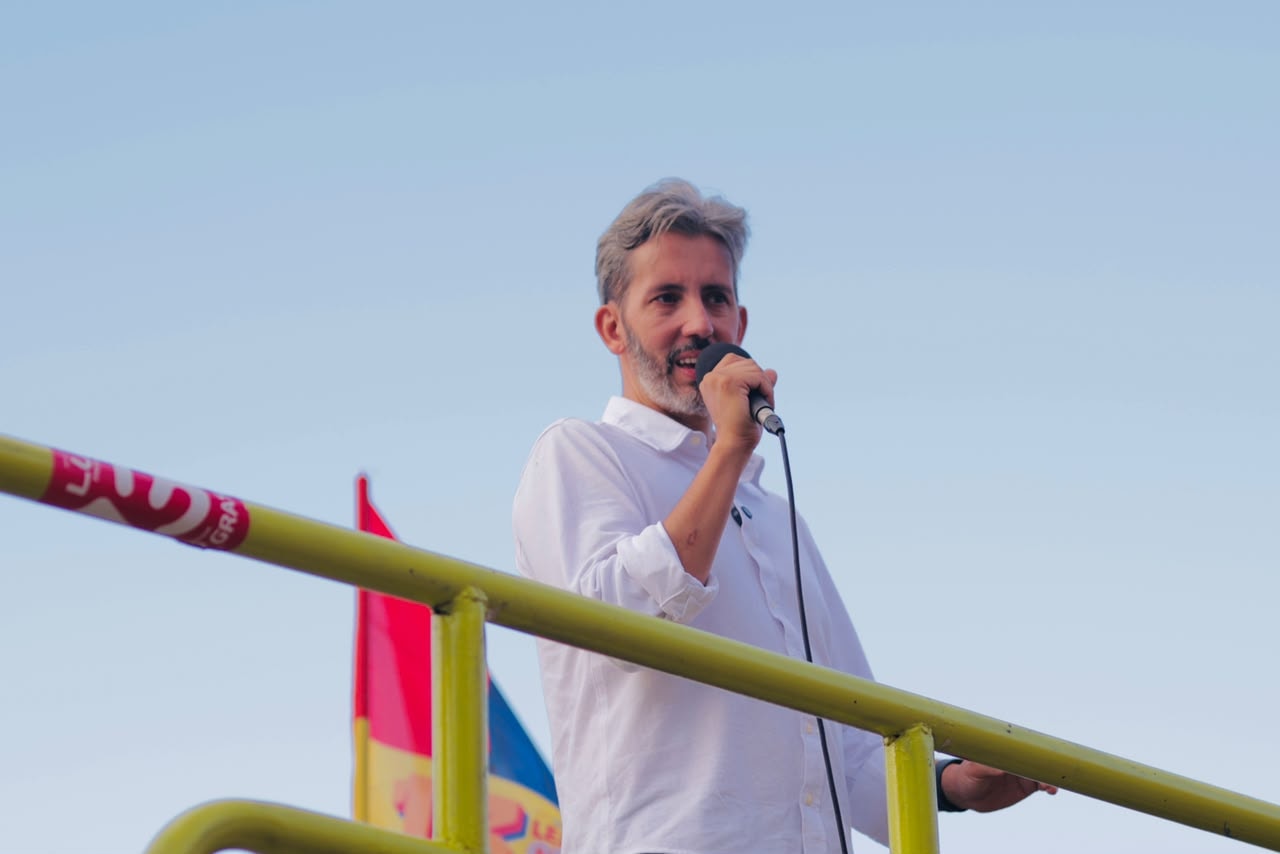 Grass promete construir 100 creches no DF e ampliar benefícios sociais