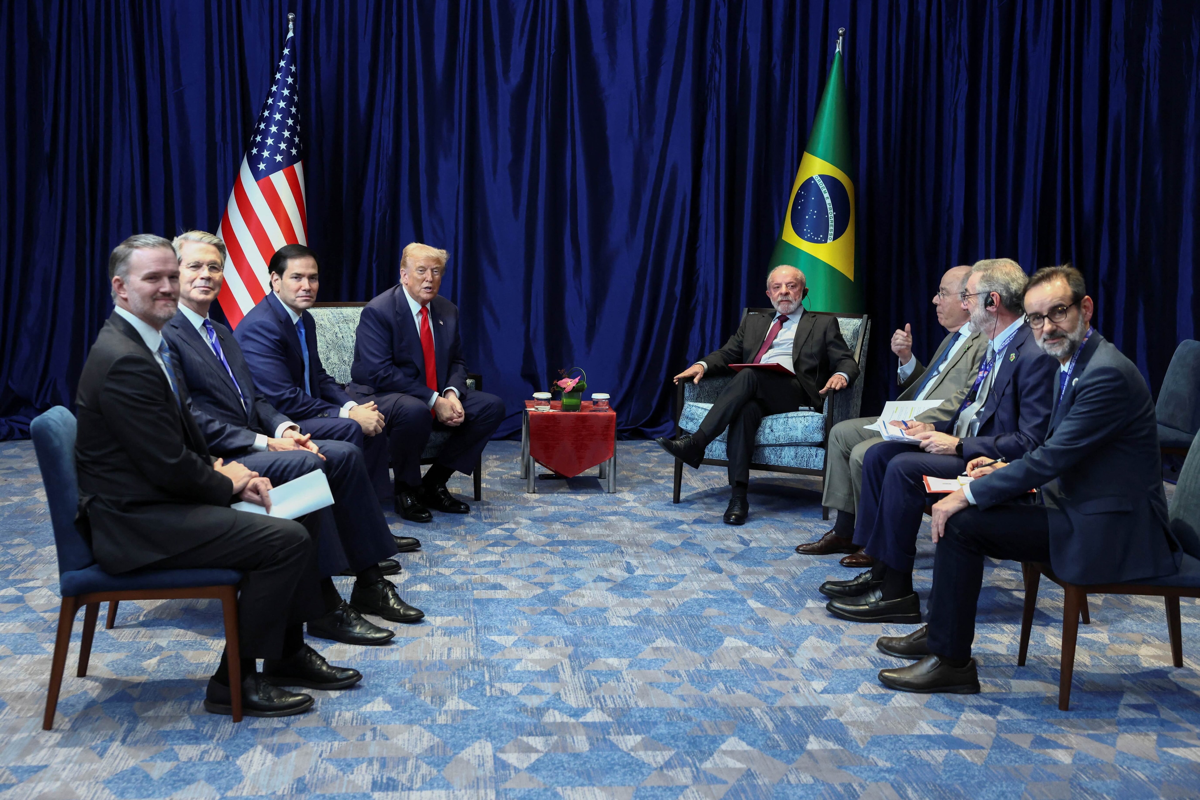 Governo teme impacto em bancos após EUA classificarem PCC e CV como terroristas