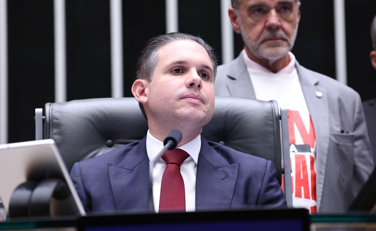 PT aguarda 2º turno antes de declarar apoio à reeleição de Motta
