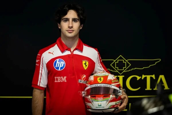 Tsunoda volta à disputa e ameaça vaga de Rafa Câmara na Haas em 2027