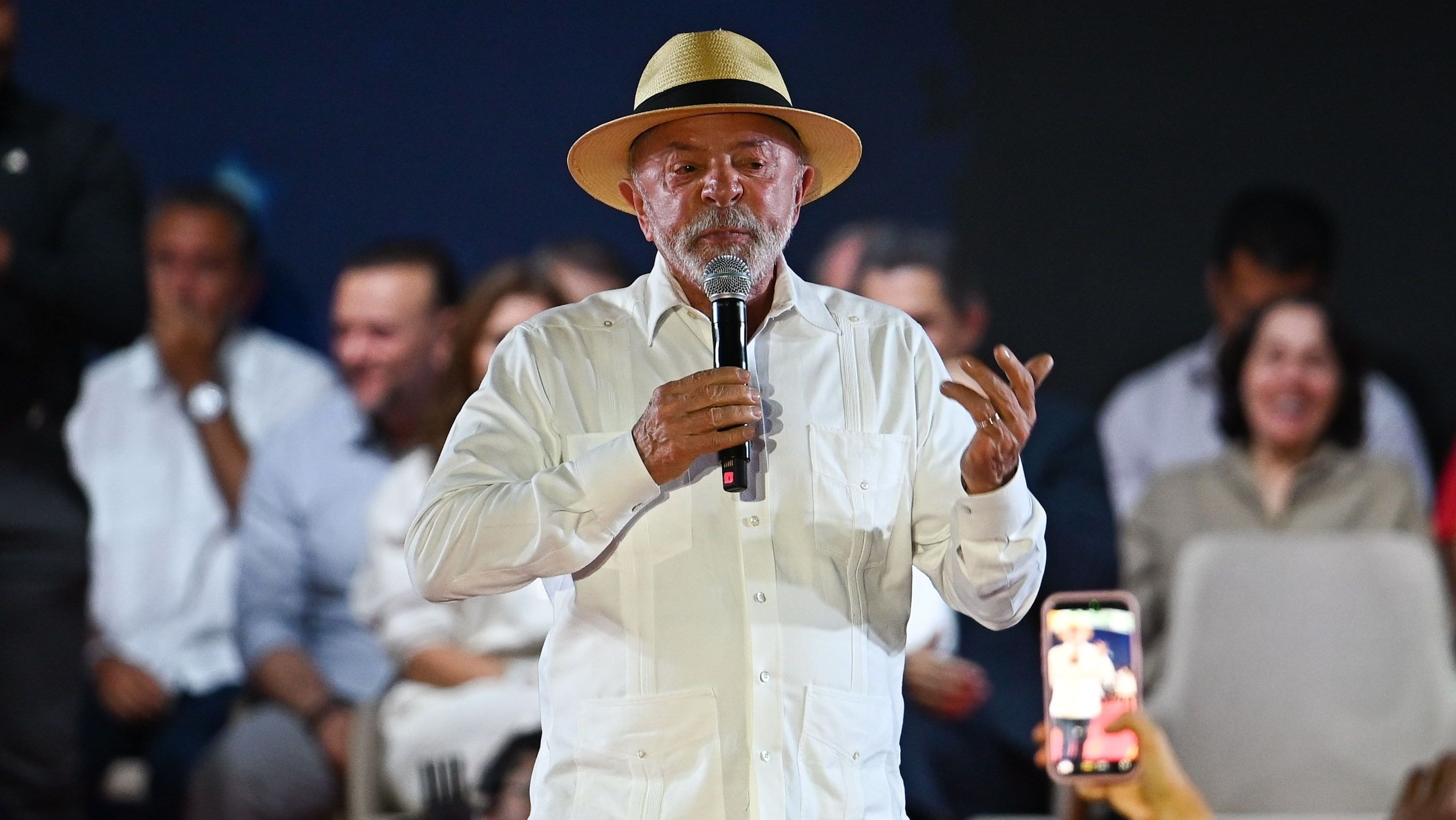 CNT/MDA: 49,3% desaprovam Lula; 47,7% aprovam