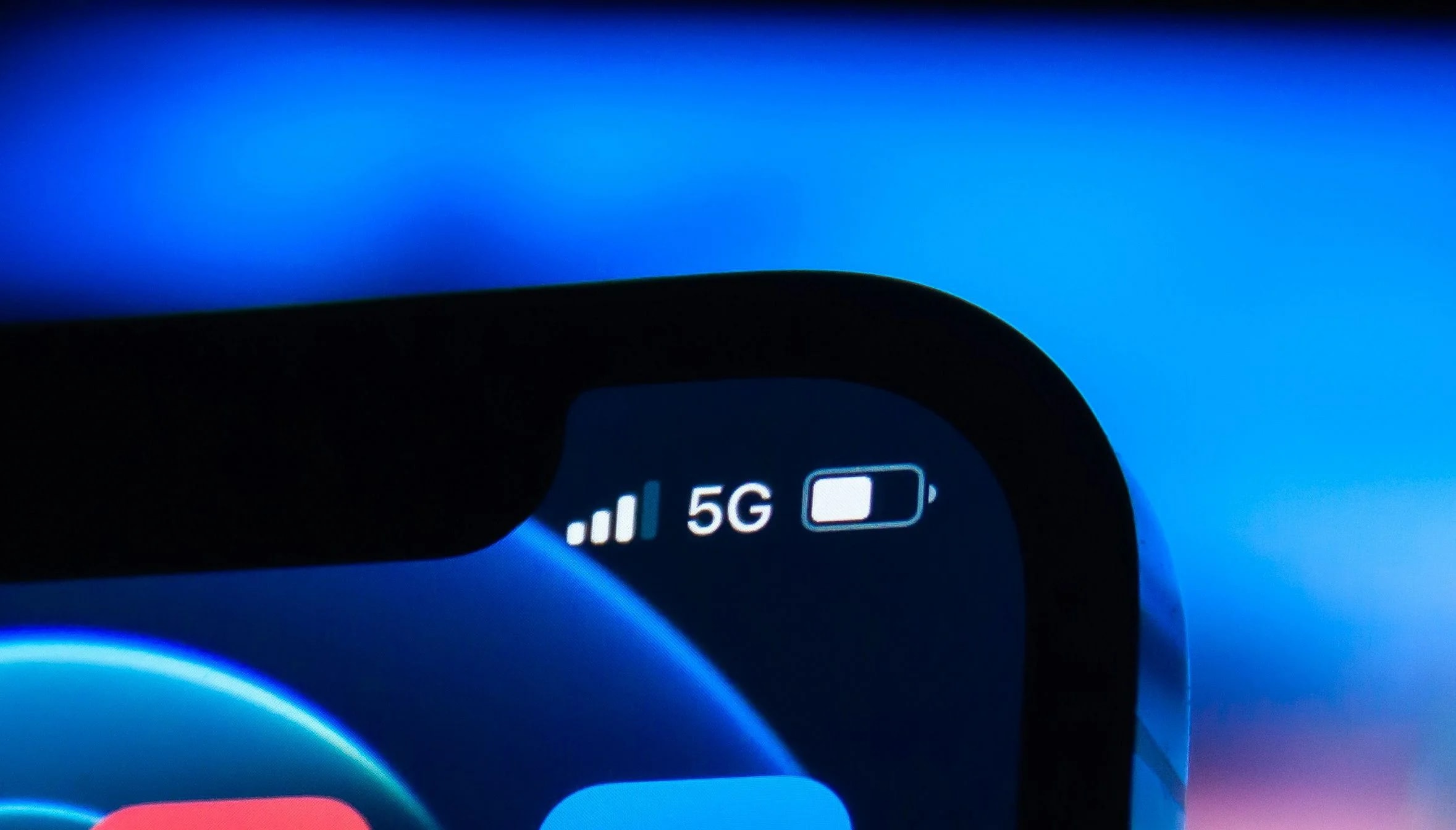 Brasil ainda tem 26 mil localidades sem sinal de celular, diz Anatel