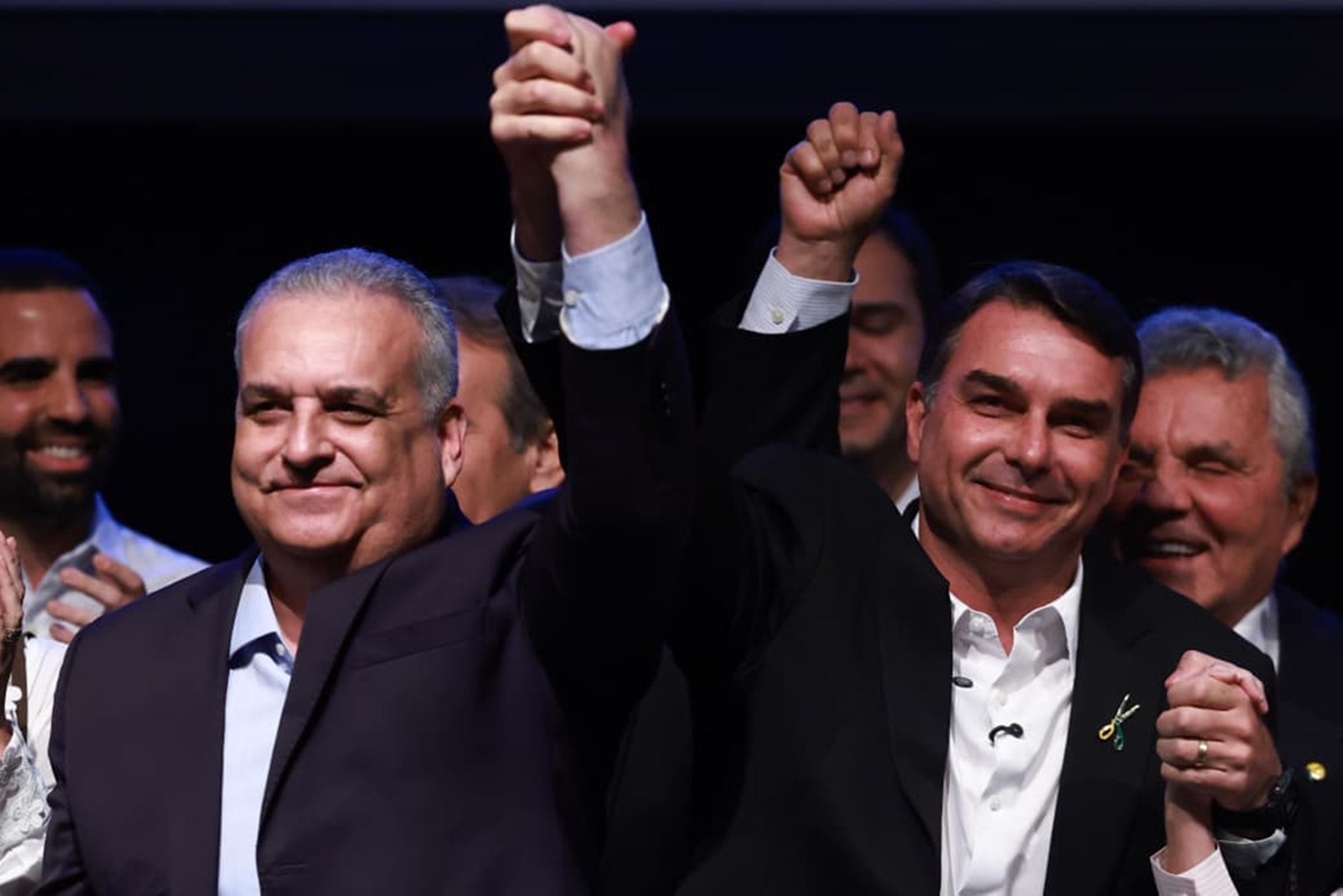 Vice de Flávio, Gaspar reconhece derrota e critica processo eleitoral