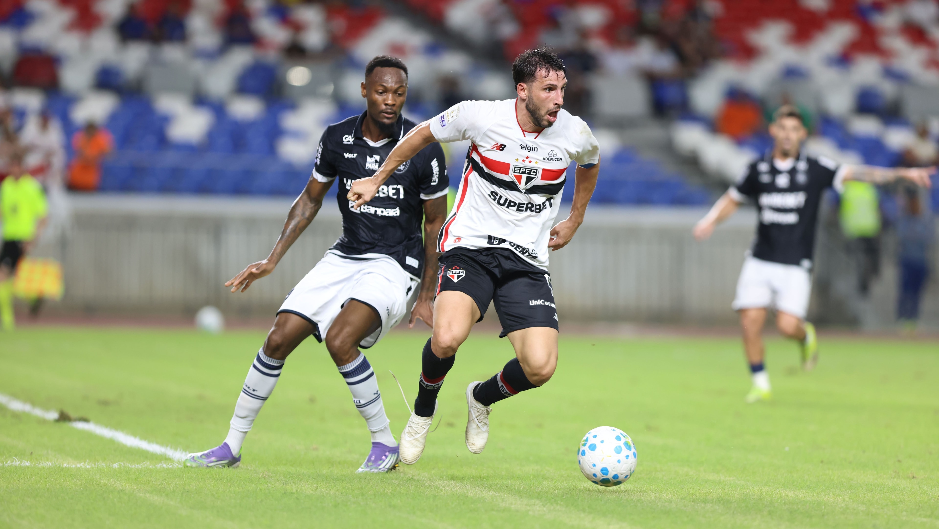 Em jogo movimentado, Cruzeiro e Fluminense empatam pelo Brasileirão