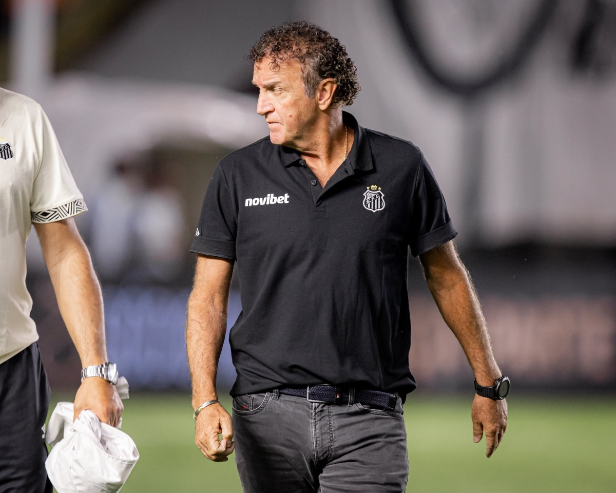 Sul-Americana: Cuca fala sobre tropeços e atitudes de Gabigol e Neymar