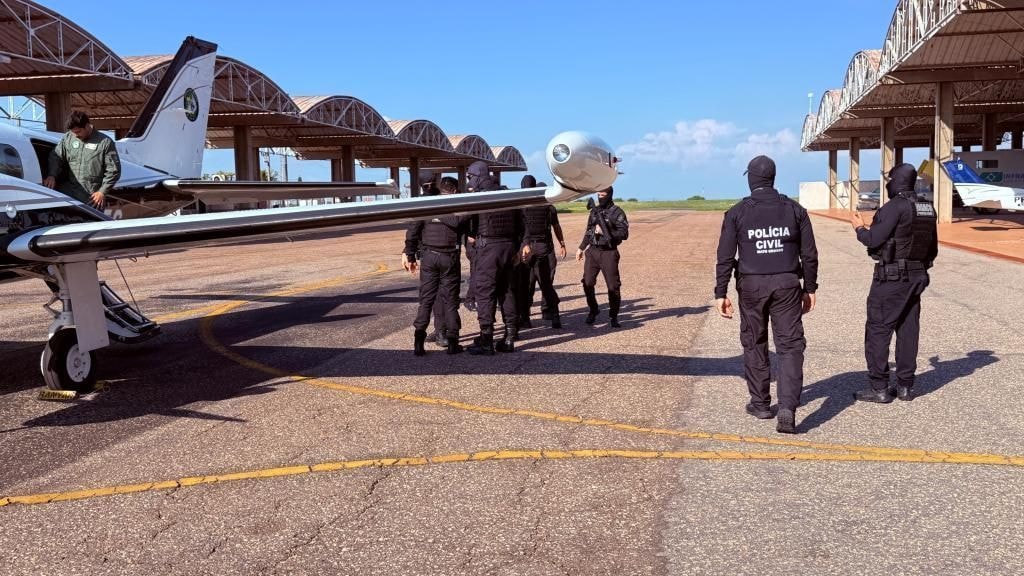 Brasileira condenada a mais de 260 anos de prisão é transferida para Cuiabá