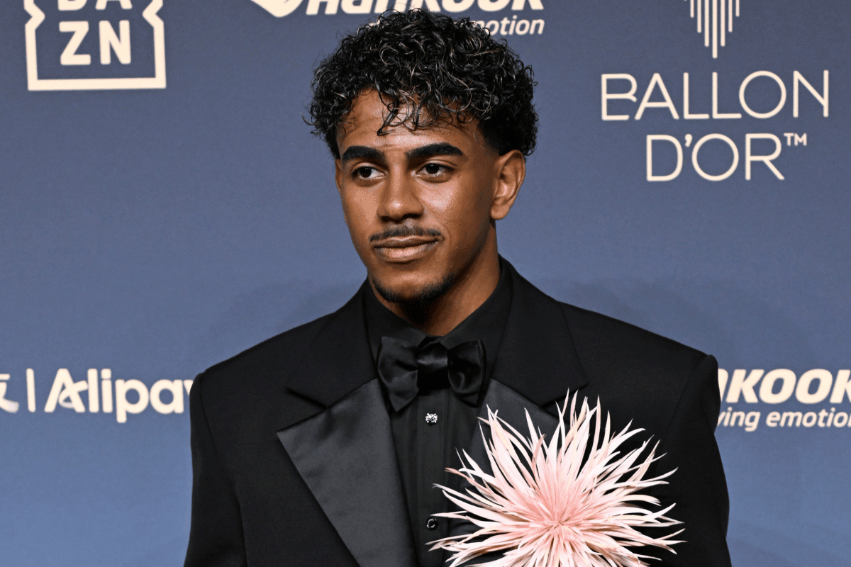 Bola de Ouro: Yamal é eleito o melhor jogador do mundo na categoria sub-21