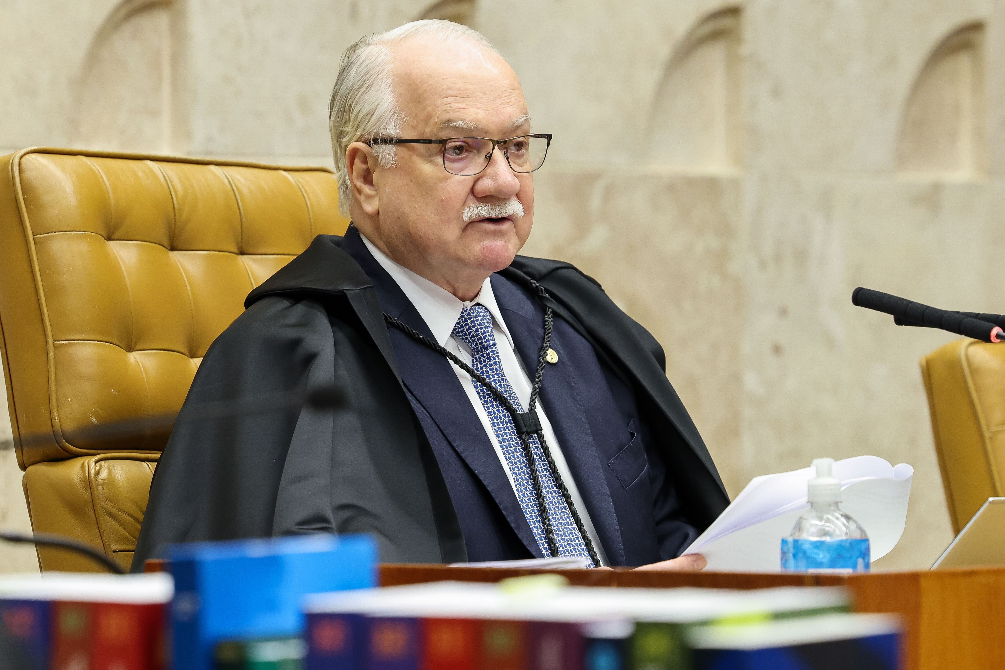 Entenda por que Fachin era cobrado por anúncio de adiamento
