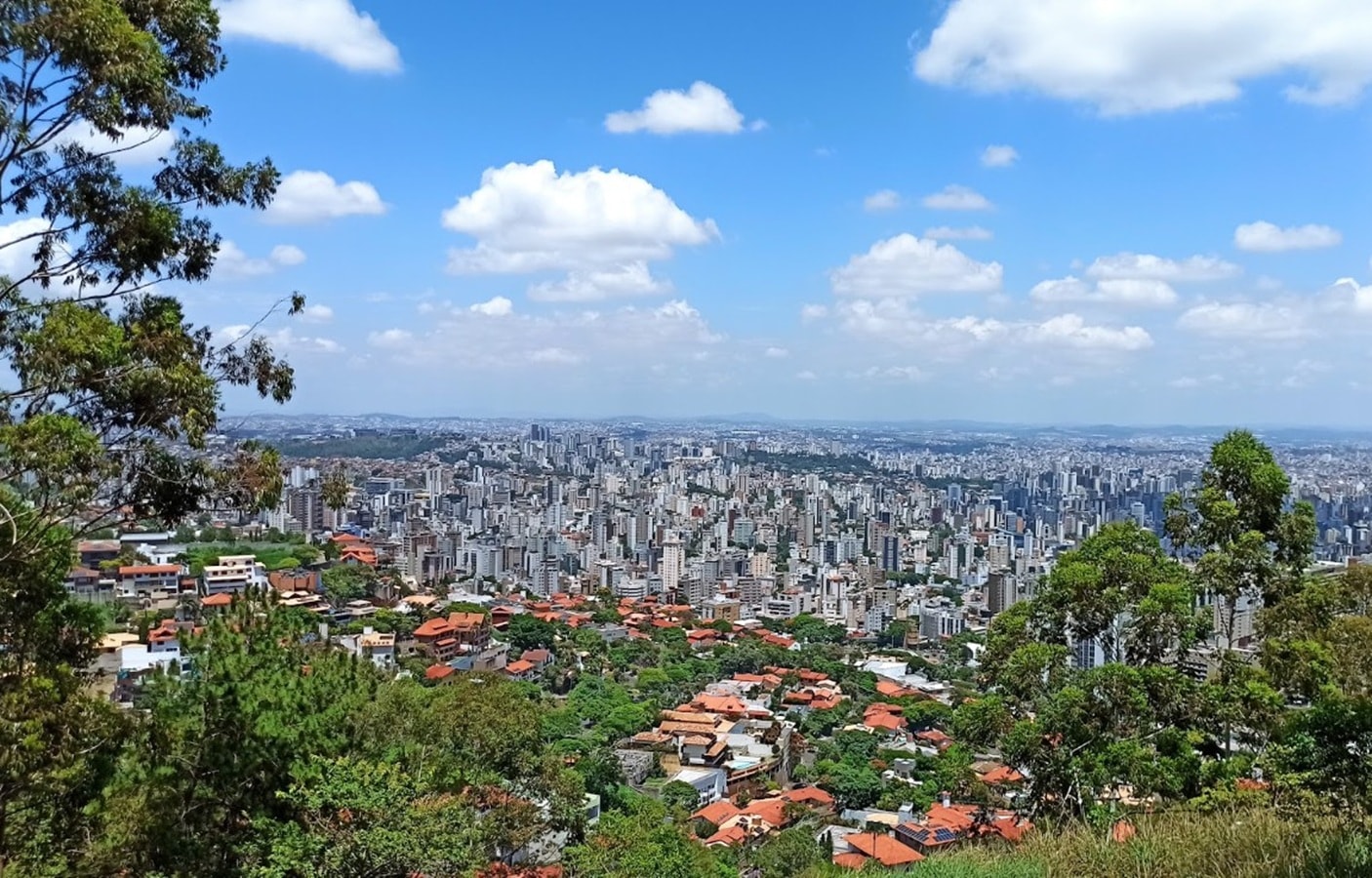 BH amanhece com 9,4°C e sensação térmica chega a -2,6°C nesta sexta