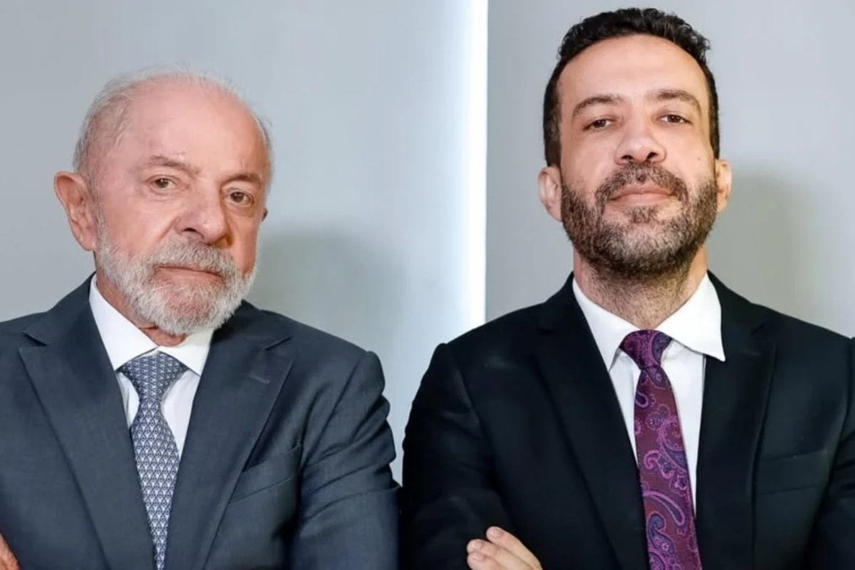 "Exército do Lula" supera 8 milhões e Janones pede "mais soldados"