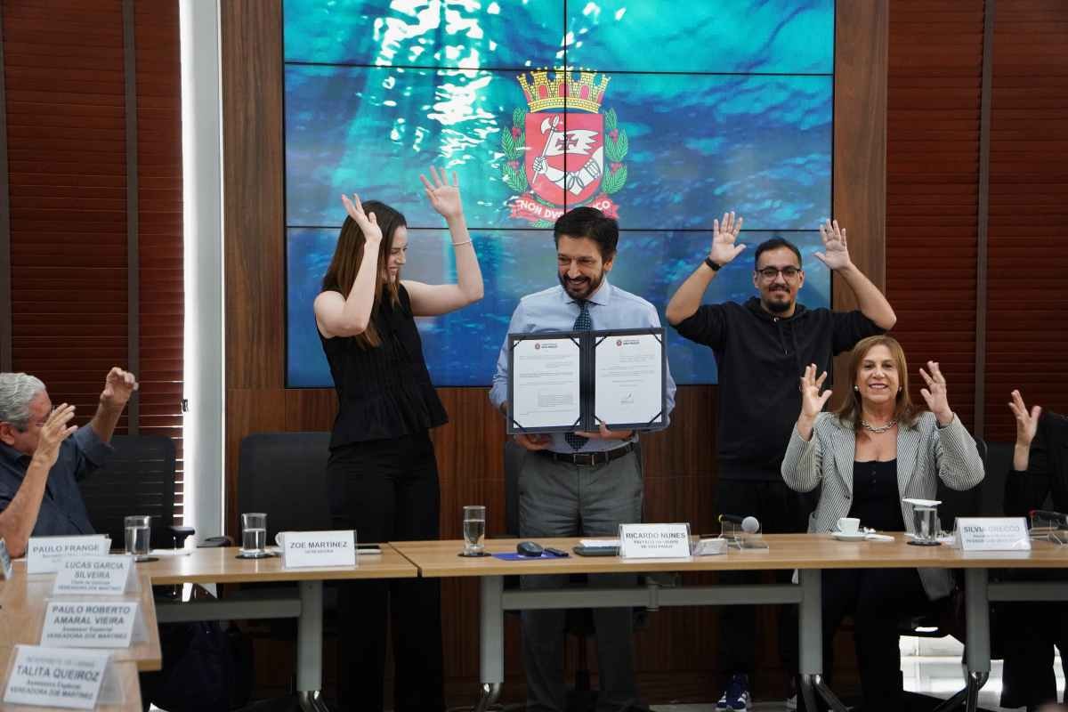 Nunes sanciona lei de Zoe Martínez que inclui categoria surdolímpica em bolsa. Veja vídeo